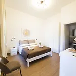 Carlo's House Πανσιόν