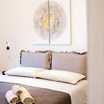 Carlo's House 3*